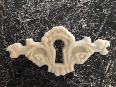 Escutcheon - E6 Dainty Victorian Online now