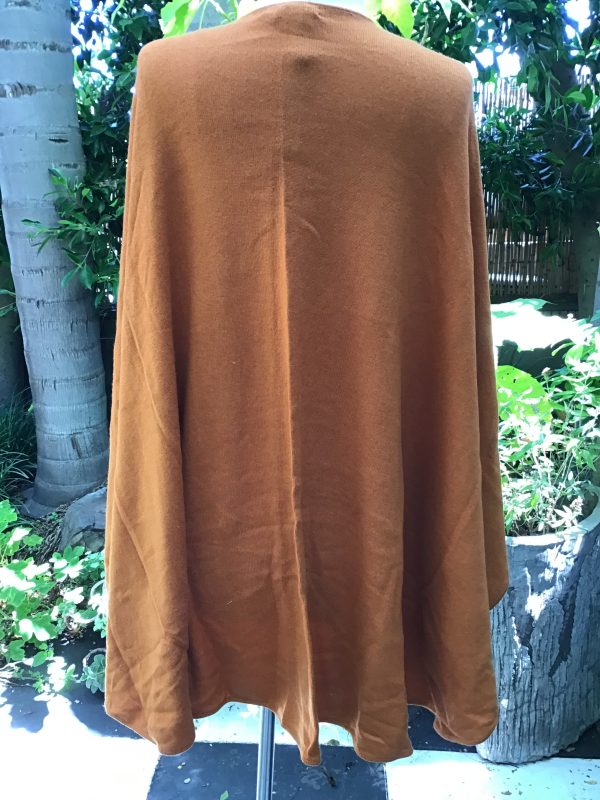 100% Cashmere Cape   Hermès Orange Color Supply