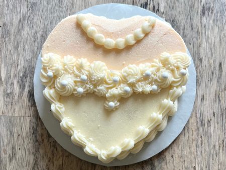 👰Yes to the Dress! Heart-Shaped Cutting Cake💍 For Discount