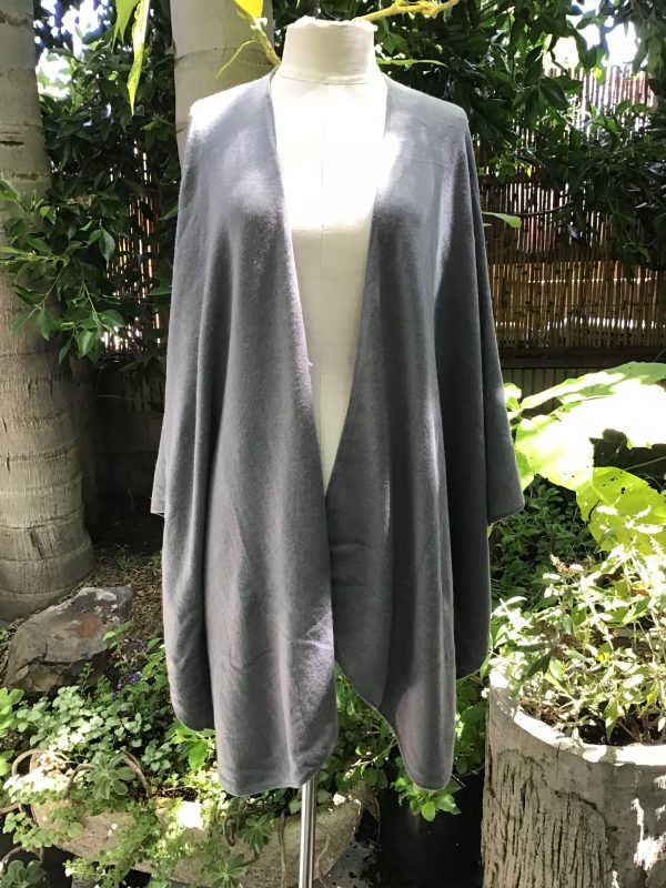 100% Cashmere Cape   Dove Grey For Discount