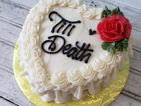 Till Death (Do Us Part) Heart-Shaped Cutting Cake Fashion