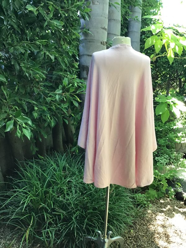 100% Cashmere Cape   Blush Pink Supply