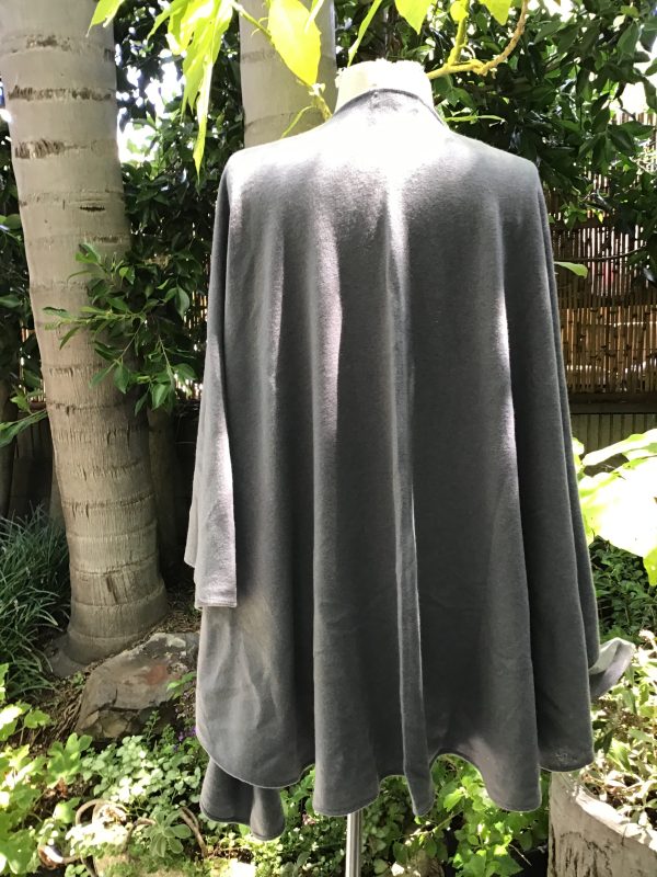 100% Cashmere Cape   Dove Grey For Discount