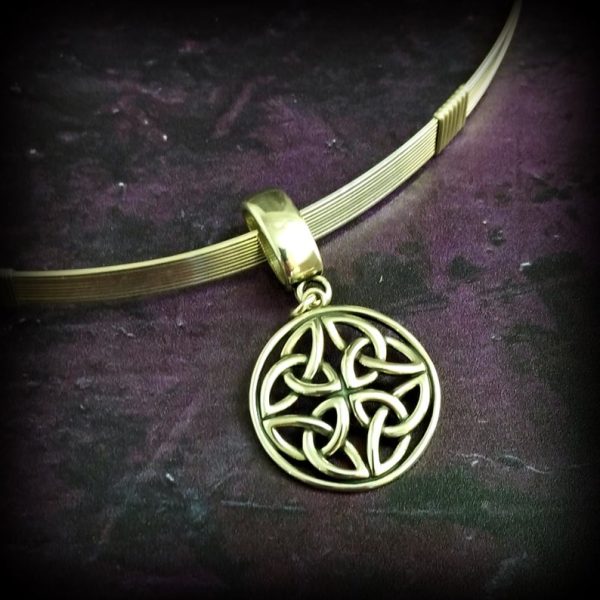 LODI COLLAR with TRIQUETRA KNOT (Sterling) on Sale