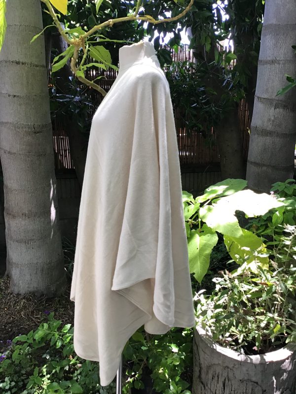 100% Cashmere Cape   Ivory Fashion