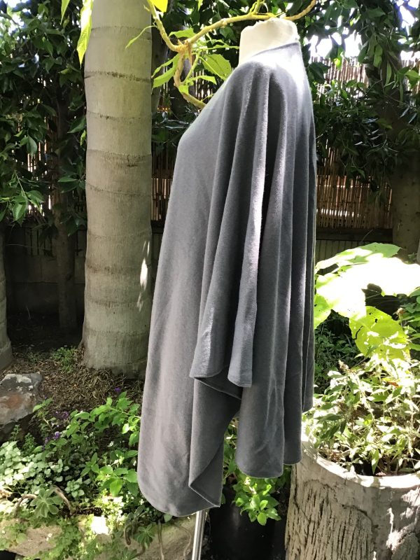 100% Cashmere Cape   Dove Grey For Discount